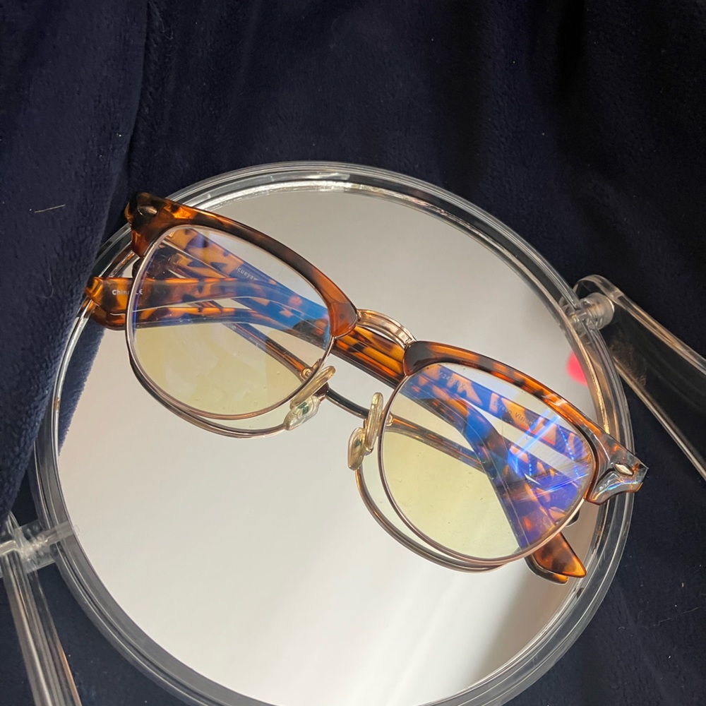 Blue light glasses